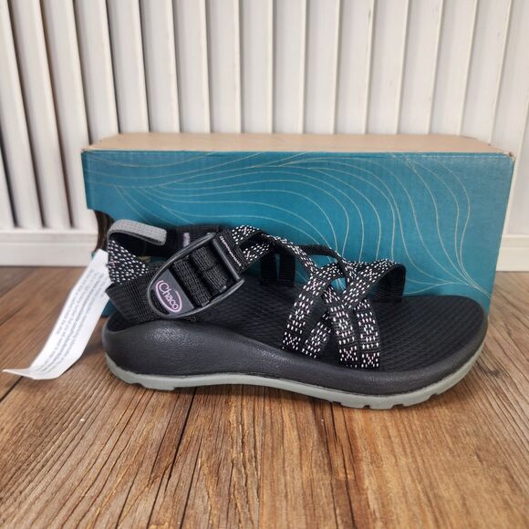 Chaco ZX1 Ecotread Hugs and Kisses Kid 11M Black Pink Strappy Adjustable Sandals - Picture 1 of 12